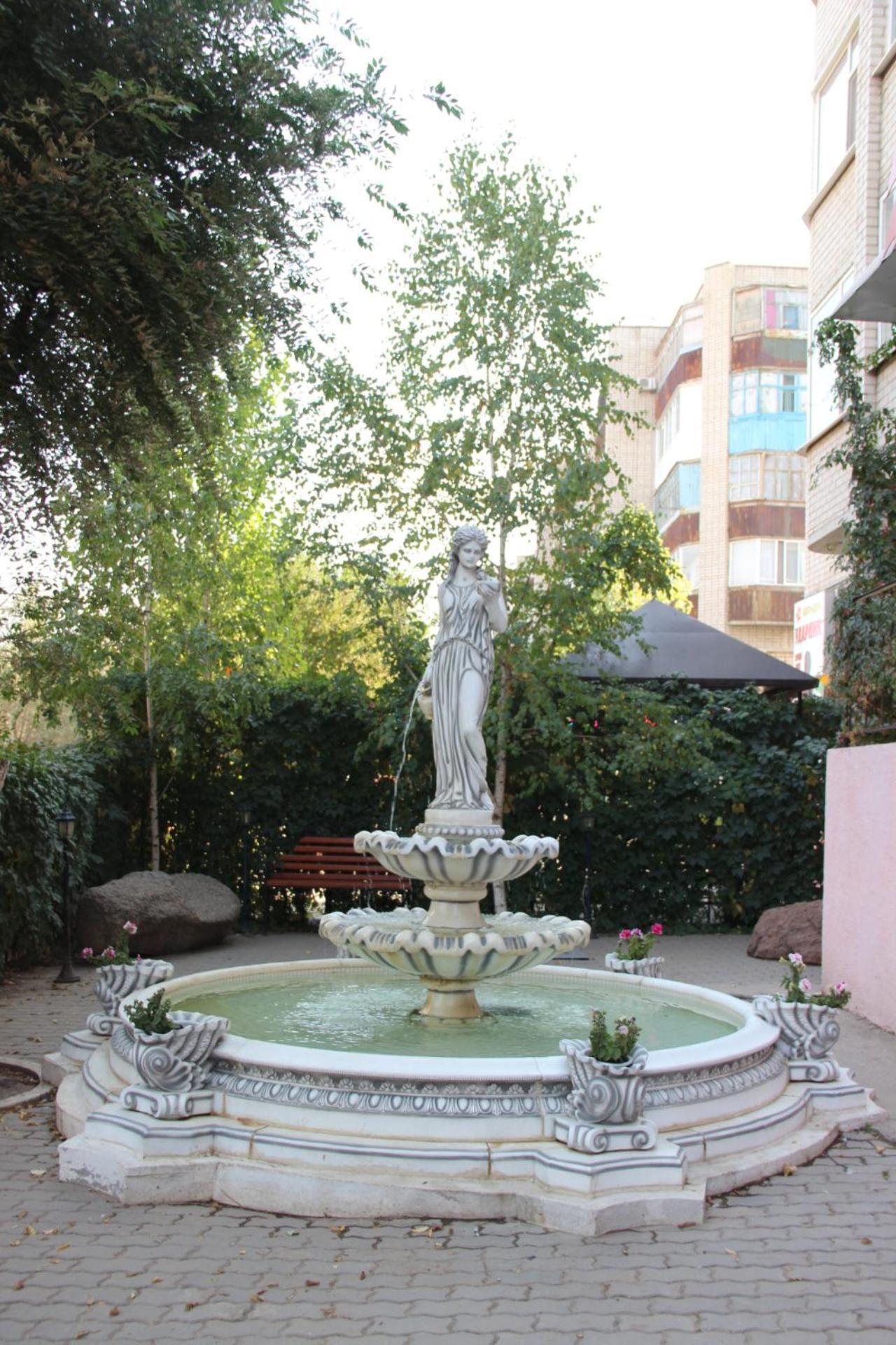 Flamingo Aqtöbe Exterior foto